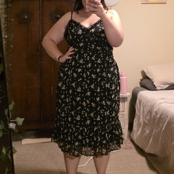 No Boundaries Dresses & Skirts - Walmart No Boundaries Size 2X Black Floral Midi Dress